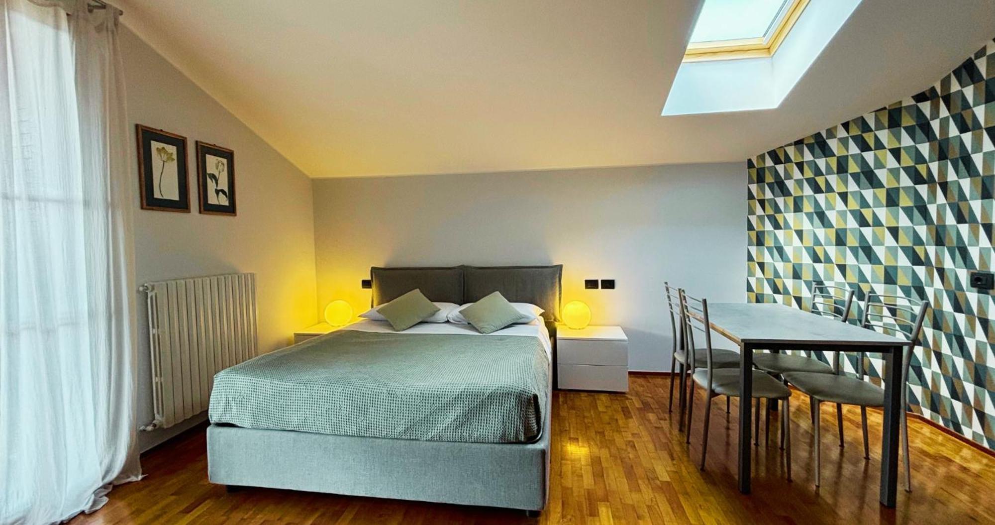 Casa Ceruti Bed & Breakfast Villa Guardia Exterior photo